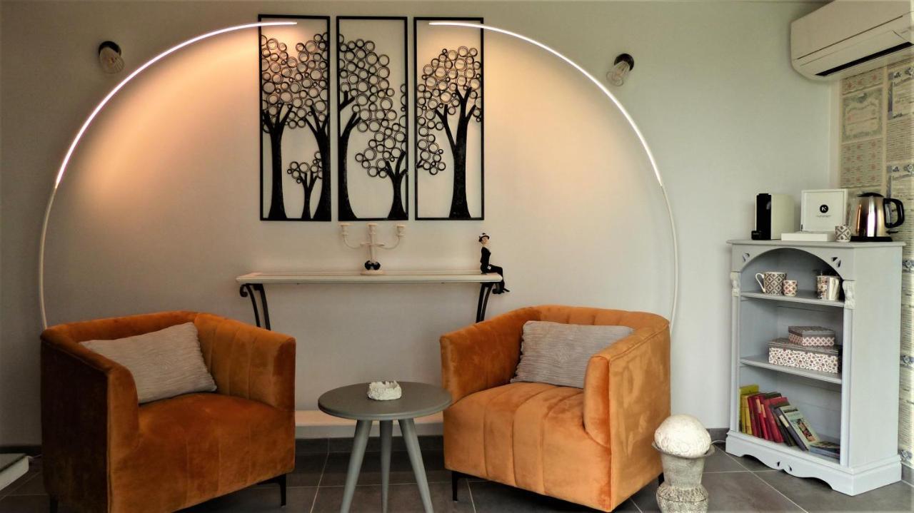 O Tilia D'Azur Bed & Breakfast โรกฟอร์-เลส์-แปงส์ ภายนอก รูปภาพ