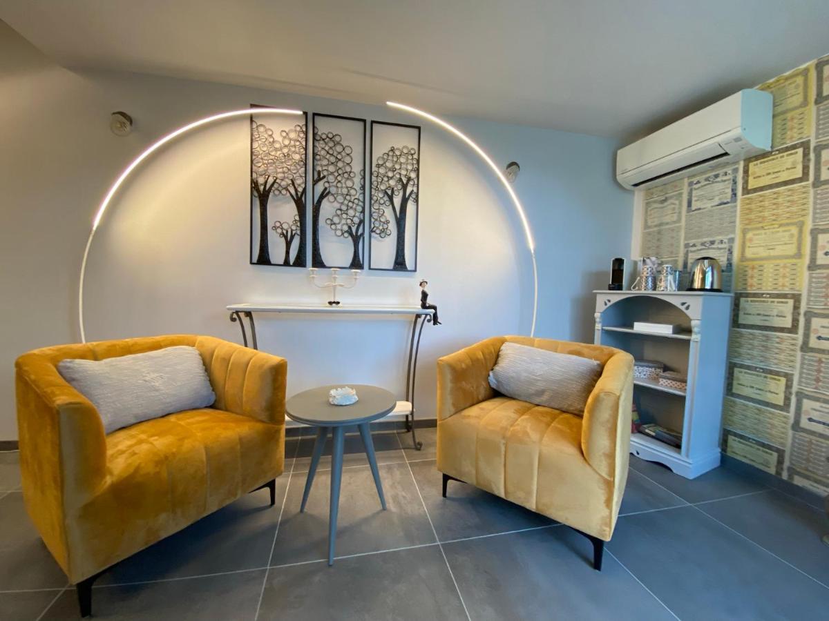 O Tilia D'Azur Bed & Breakfast โรกฟอร์-เลส์-แปงส์ ภายนอก รูปภาพ
